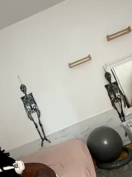 Snapshot of Goddess_Nafeesha chatting on 14, 12, 2025 Goddess Nafeesha online show from 14, 12, 2025