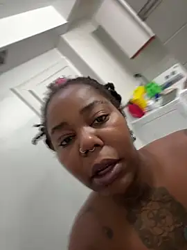 Snapshot of Goddess_Nafeesha chatting on 21, 12, 2025 Goddess Nafeesha online show from 21, 12, 2025