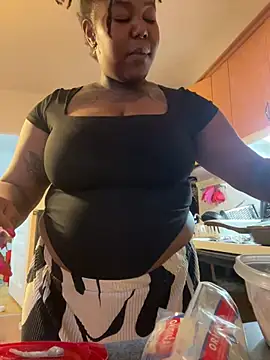 Goddess Nafeesha online show from 29, 4, 2026