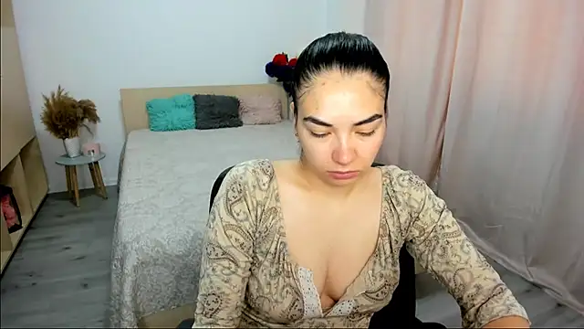 Alexa Dolly12 online show from 7, 8, 2026