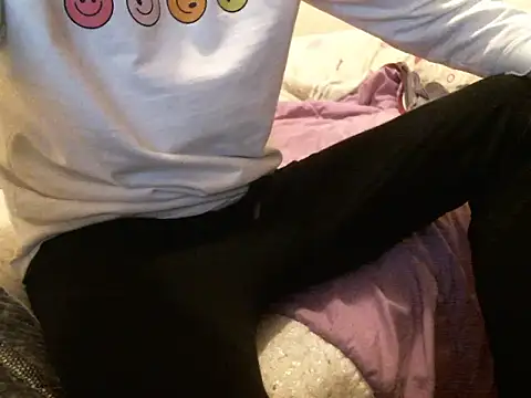 Snapshot of bravo23toro chatting on 13, 2, 2026 bravo23toro online show from 13, 2, 2026