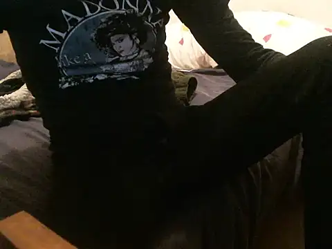 Snapshot of bravo23toro chatting on 25, 2, 2026 bravo23toro online show from 25, 2, 2026