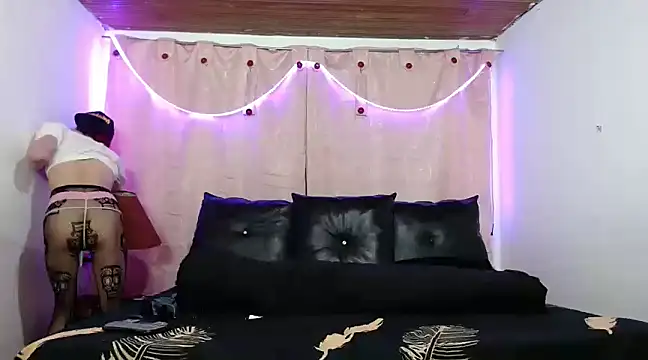 Snapshot of Red_Hinata_ chatting on 28, 1, 2025 Red Hinata online show from 28, 1, 2025