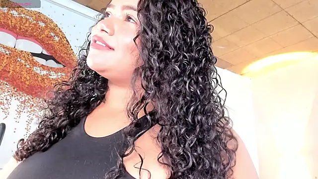 Snapshot of loly_marce chatting on 18, 1, 2025 loly marce online show from 18, 1, 2025
