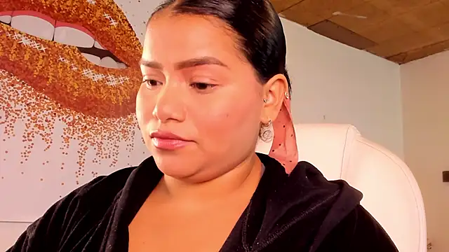 Snapshot of loly_marce chatting on 13, 2, 2025 loly marce online show from 13, 2, 2025