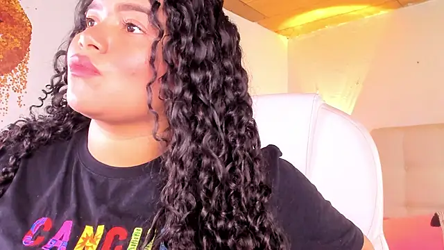 Snapshot of loly_marce chatting on 22, 2, 2025 loly marce online show from 22, 2, 2025