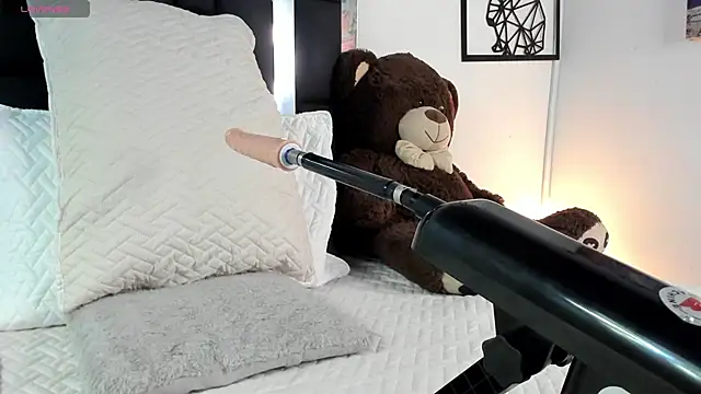 emma-hiill online show from 24, 1, 2025