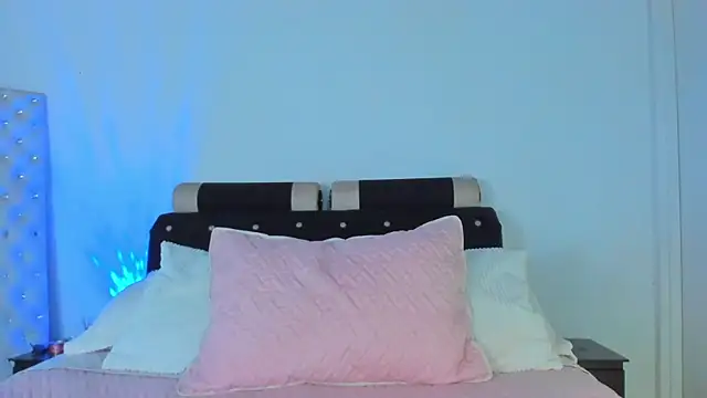 emma-hiill online show from 15, 2, 2025