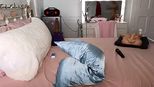 Snapshot of emmagray001 chatting on 31, 1, 2025 emmagray001 online show from 31, 1, 2025