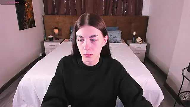 toooyour online show from 7, 10, 2025