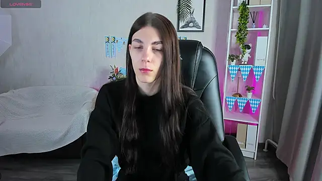 toooyour online show from 9, 10, 2025