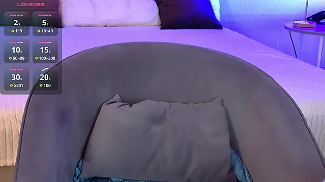 MiaBecky online show from 16, 3, 2025