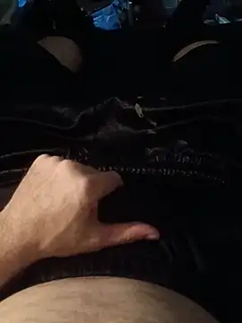crazycam619 online show from 4, 7, 2026