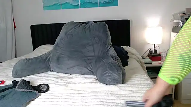 Snapshot of SpikedBella chatting on 28, 2, 2025 SpikedBella online show from 28, 2, 2025