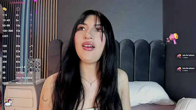 Nicolette ks  online show from 12, 3, 2026