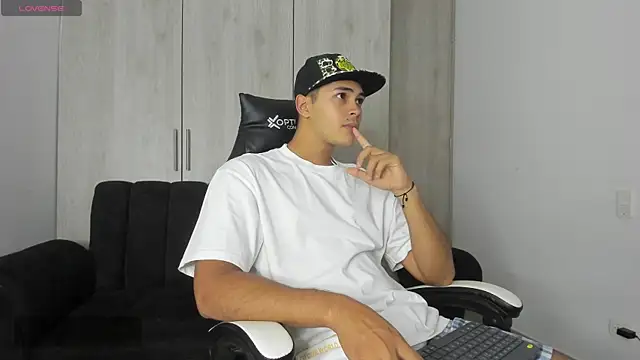 Iamdylan777 online show from 23, 2, 2025