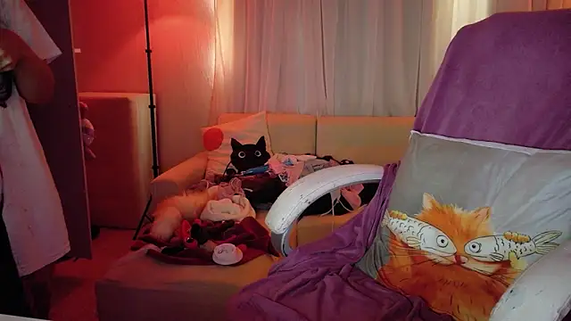 AllisonCatUwU online show from 27, 5, 2026