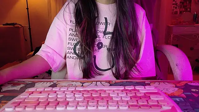 AllisonCatUwU online show from 17, 6, 2026