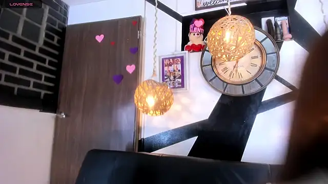 victoria aleia  online show from 13, 3, 2026