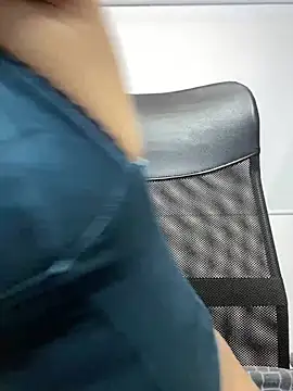 Isakeys  online show from 25, 7, 2026