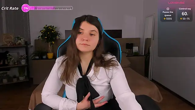 Viola  Shy online show from 18, 12, 2025