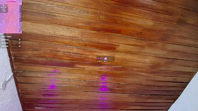 Snapshot of sarah_banks1 chatting on 7, 3, 2025 sarah banks1 online show from 7, 3, 2025