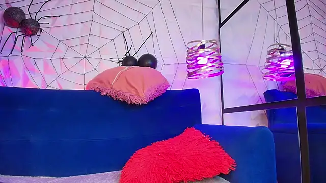 Snapshot of sarah_banks1 chatting on 20, 12, 2025 sarah banks1 online show from 20, 12, 2025