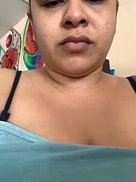 twocurvylatins online show from 12, 2, 2026