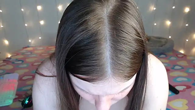 CindyAhKiss online show from 22, 9, 2025