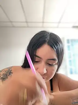 Pretty Isadora online show from 26, 12, 2024