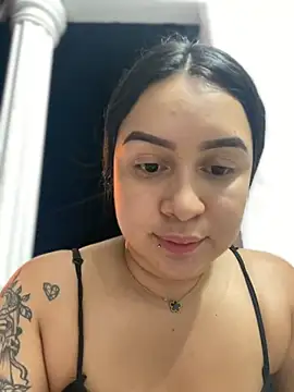 Pretty Isadora online show from 11, 1, 2025