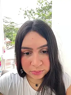 Pretty Isadora online show from 31, 1, 2025