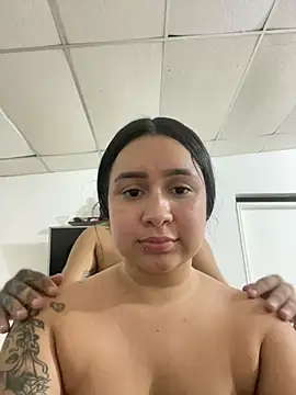 Pretty Isadora online show from 17, 2, 2025