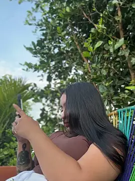 Pretty Isadora online show from 13, 9, 2025