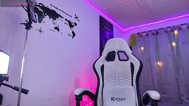 Snapshot of alejo_cute chatting on 17, 1, 2026 alejo cute online show from 17, 1, 2026