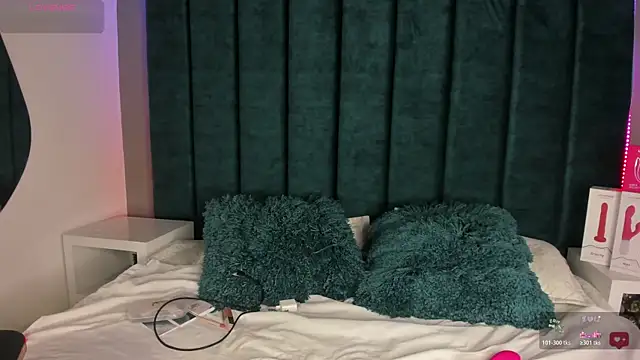 IsabellaGrey19 online show from 7, 11, 2025