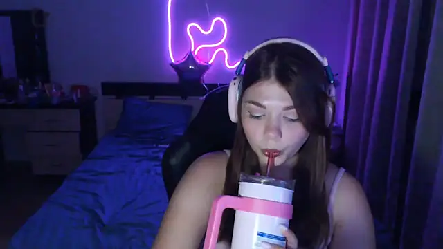 helengilmor online show from 10, 9, 2025