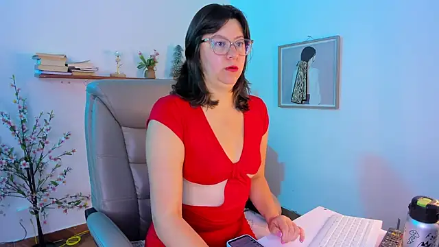 Chanelll Taylorr  online show from 2, 8, 2026