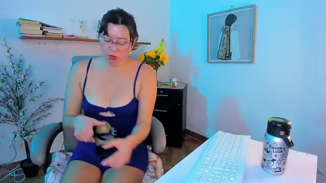 Chanelll Taylorr  online show from 6, 8, 2026