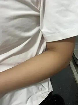 Milk Mom99 online show from 29, 7, 2026