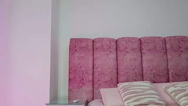 kendal rossi online show from 7, 1, 2026