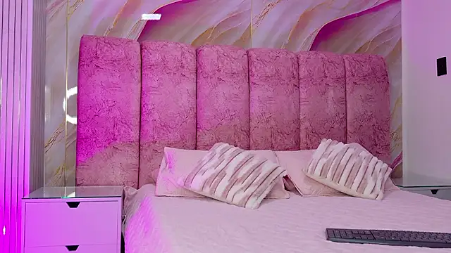 kendal rossi online show from 12, 3, 2026