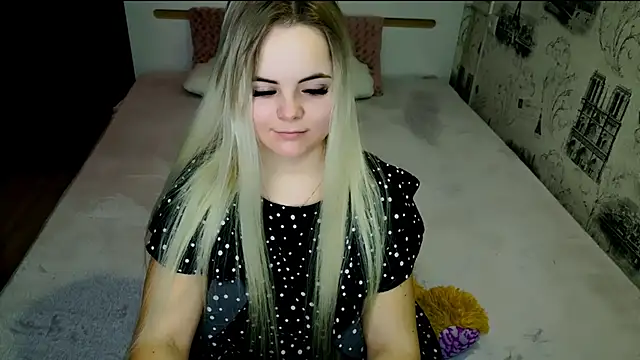 lovely-eyes online show from 2, 5, 2026