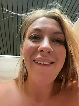 Snapshot of Sweet___Emily chatting on 10, 12, 2024 Sweet   Emily online show from 10, 12, 2024