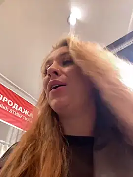 Snapshot of Sweet___Emily chatting on 24, 12, 2024 Sweet   Emily online show from 24, 12, 2024