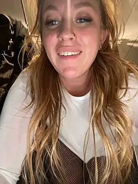 Snapshot of Sweet___Emily chatting on 10, 1, 2025 Sweet   Emily online show from 10, 1, 2025