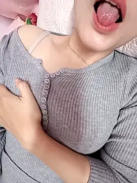 Snapshot of 2_sex chatting on 19, 2, 2026 2 sex online show from 19, 2, 2026