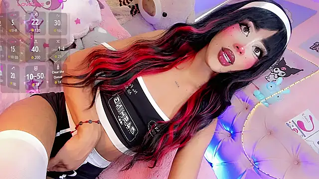 Cute Roxxy online show from 21, 7, 2026