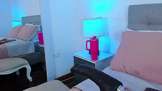 Samantha  Vega online show from 11, 6, 2026