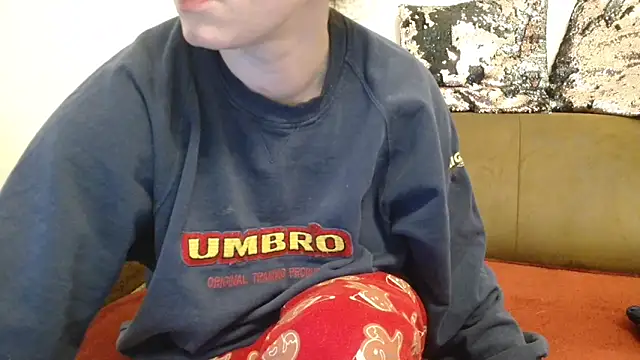 Jasmin-White online show from 6, 3, 2025